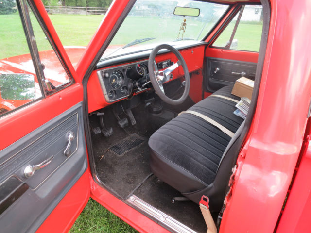 1972 Orange Chevrolet C-10 Pick Up