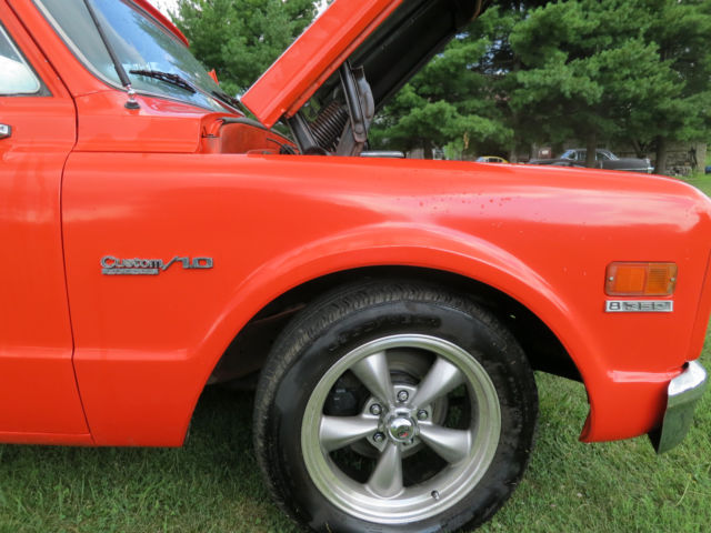 1972 Orange Chevrolet C-10 Pick Up