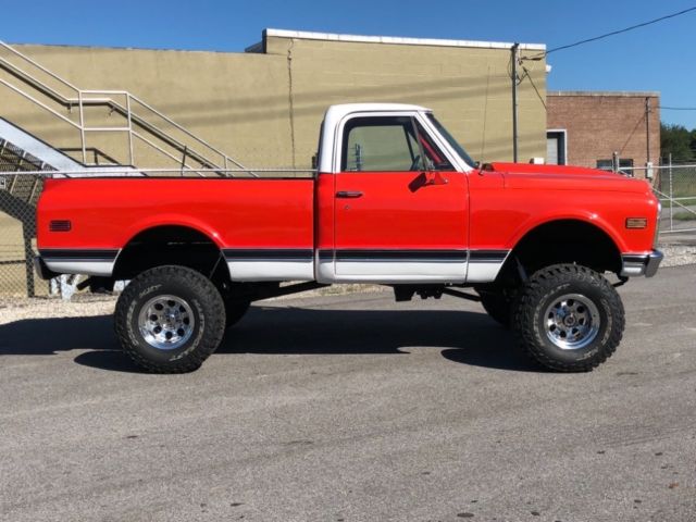 1972 Orange Chevrolet C-10 Pick Up
