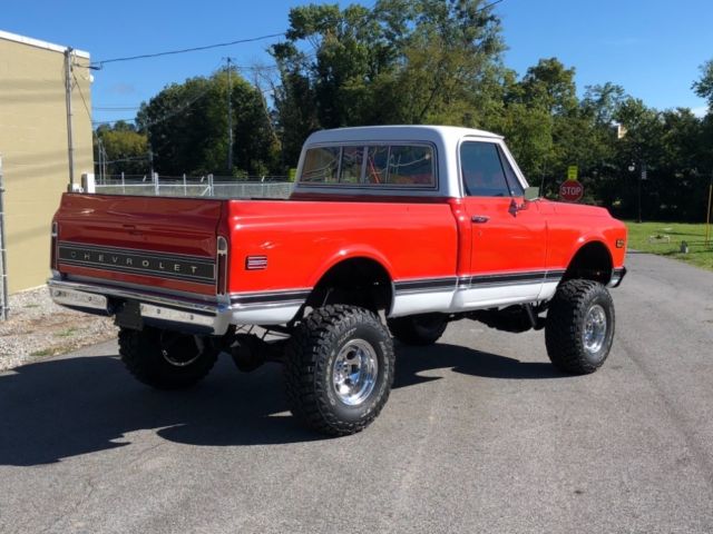 1972 Orange Chevrolet C-10 Pick Up