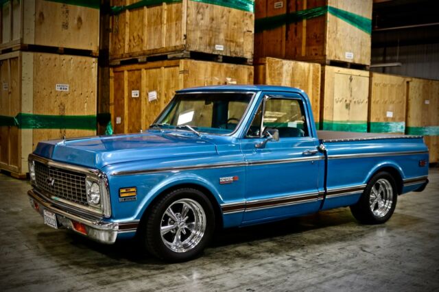 1972 Blue Chevrolet C-10 Standard Cab Pickup