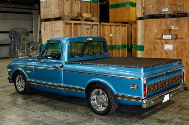 1972 Blue Chevrolet C-10 Standard Cab Pickup