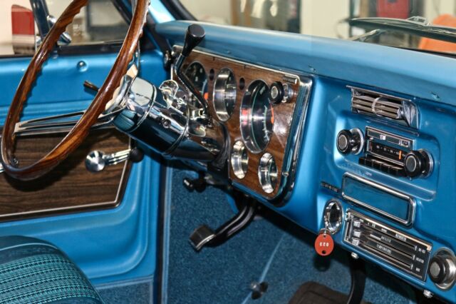 1972 Blue Chevrolet C-10 Standard Cab Pickup