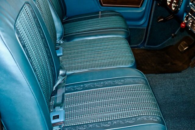 1972 Blue Chevrolet C-10 Standard Cab Pickup