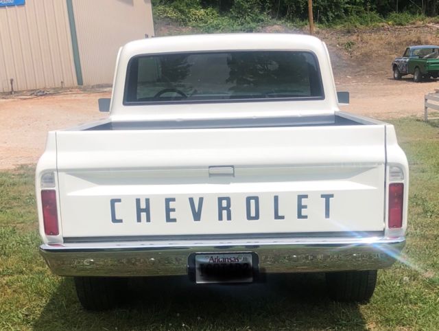 1972 White Chevrolet C-10