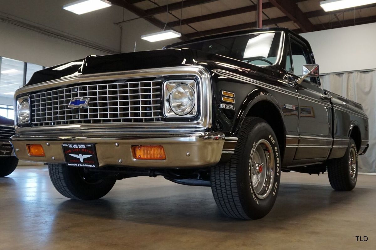 1972 Black Chevrolet C10 Pick Up --