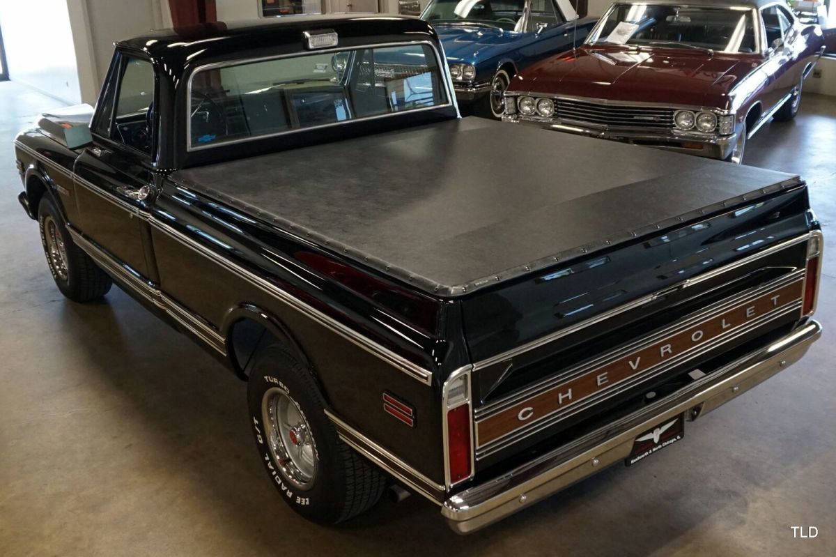 1972 Black Chevrolet C10 Pick Up --