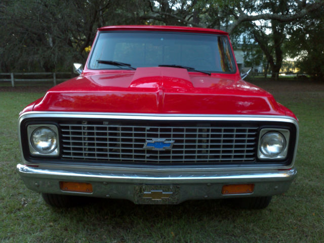 1972 Orange Chevrolet C-10 Standard Cab Pickup