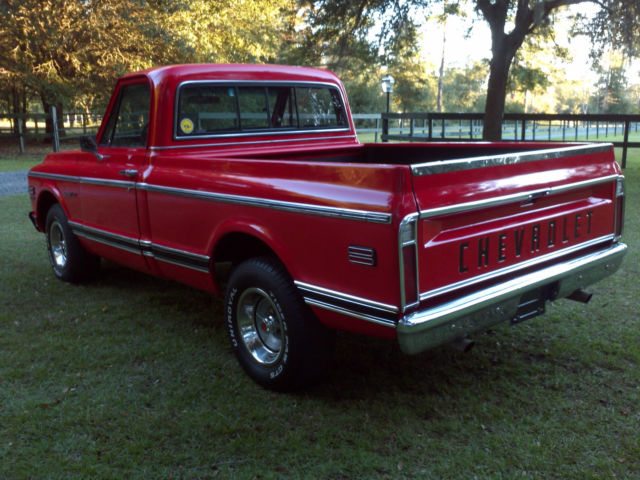 1972 Orange Chevrolet C-10 Standard Cab Pickup