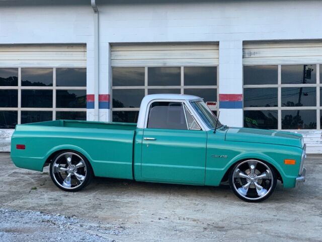 1972 Chevrolet C-10 Standard Cab Pickup