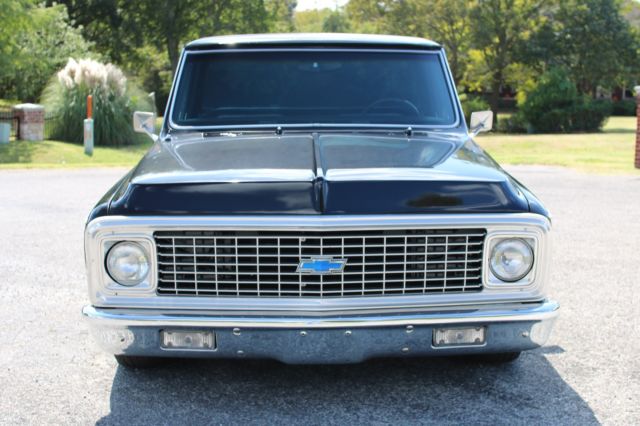 1972 Black Chevrolet C-10