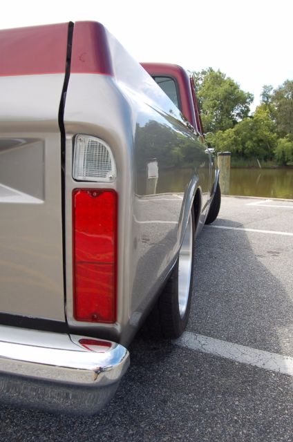 1972 Cutom Two Tone Chevrolet C-10 Standard Cab Pickup