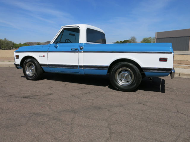 1972 Blue / White Chevrolet C-10 Pickup Truck