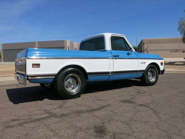 1972 Blue / White Chevrolet C-10 Pickup Truck