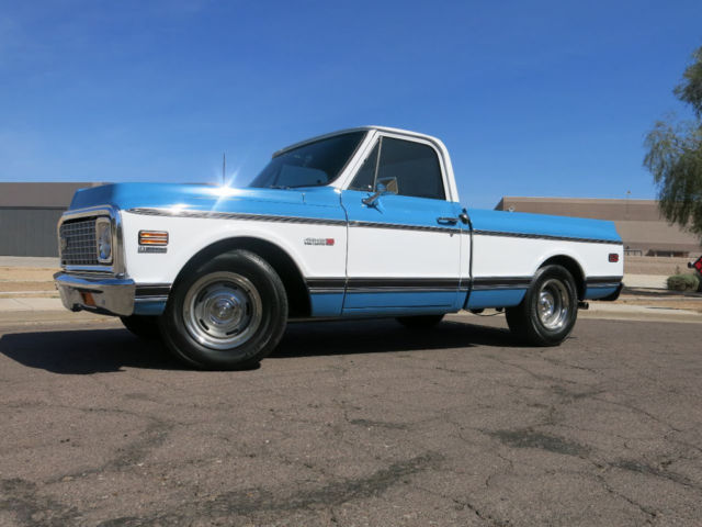1972 Blue / White Chevrolet C-10 Pickup Truck
