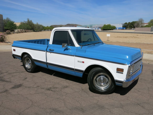 1972 Blue / White Chevrolet C-10 Pickup Truck