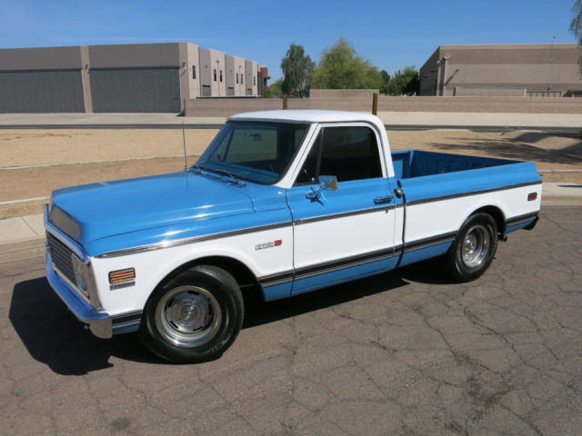 1972 Blue / White Chevrolet C-10 Pickup Truck