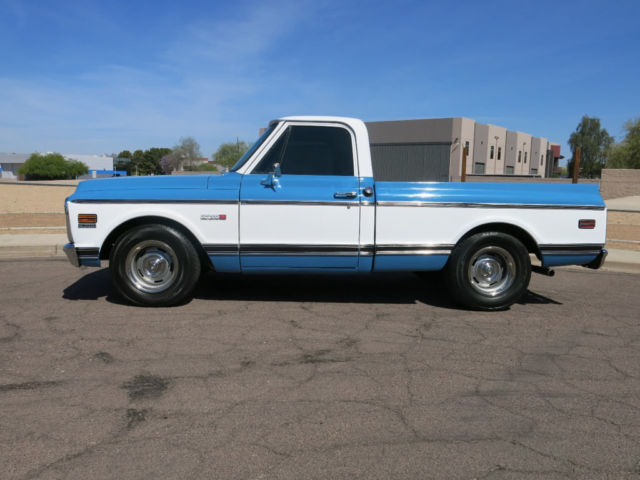 1972 Blue / White Chevrolet C-10 Pickup Truck