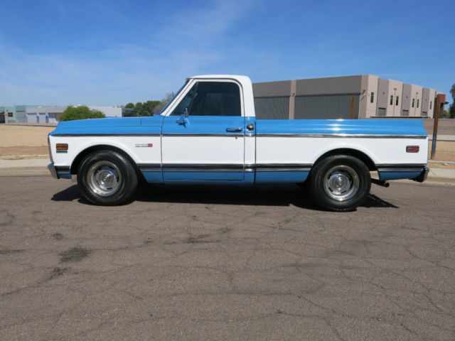1972 Blue / White Chevrolet C-10 Pickup Truck
