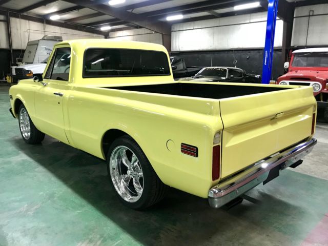 1972 Yellow Chevrolet C-10 Pickup
