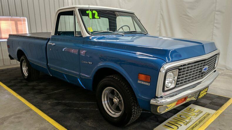1972 Blue Chevrolet C10 Pickup (Truck)