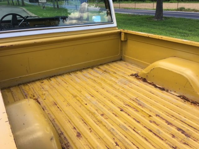 1972 ocre/white Chevrolet C-10 swb