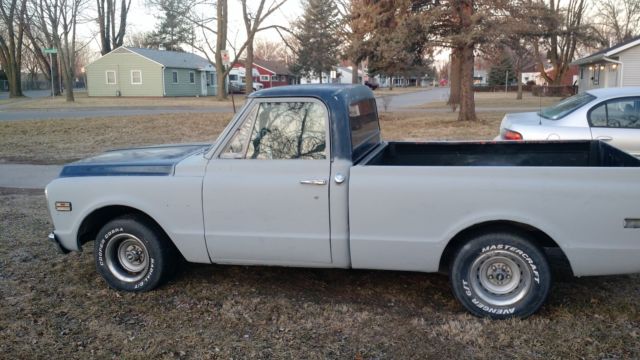 1972 ocre/white Chevrolet C-10 swb
