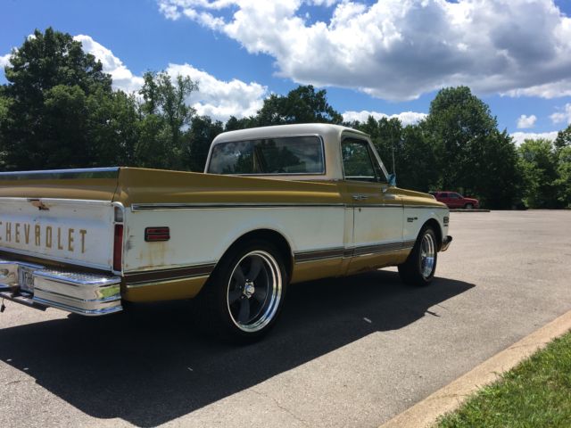 1972 ocre/white Chevrolet C-10 swb
