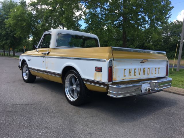 1972 ocre/white Chevrolet C-10 swb