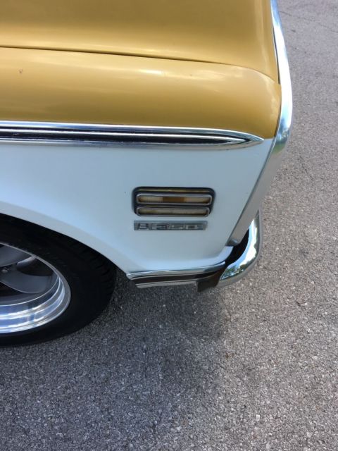 1972 ocre/white Chevrolet C-10 swb