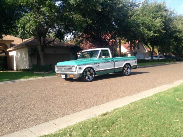 1972 Green and White Chevrolet C-10