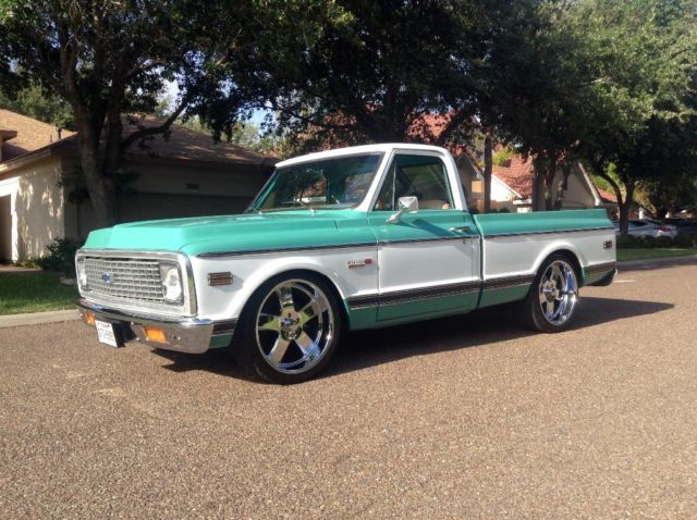 1972 Green and White Chevrolet C-10