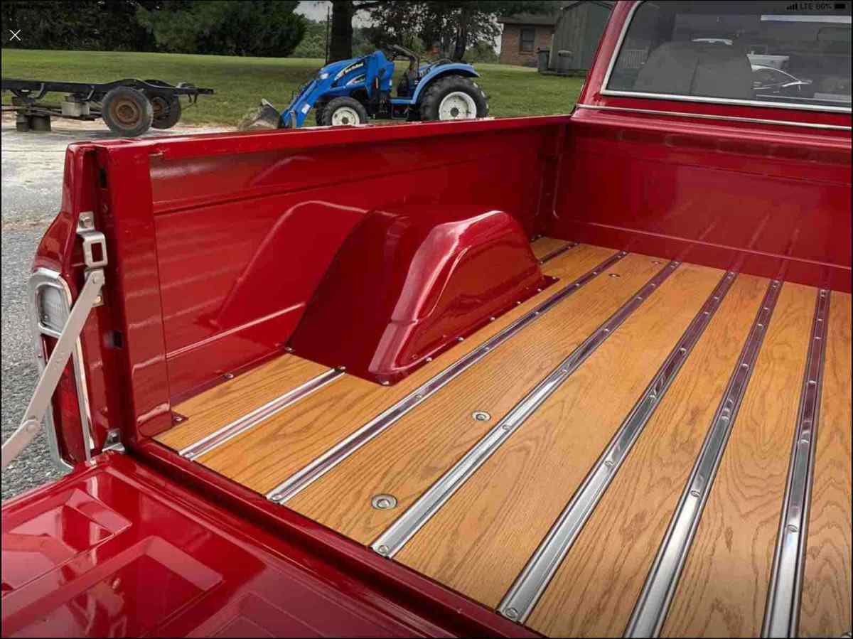1972 Red Chevrolet C10/K10 Pickup