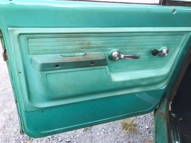1972 Green Chevrolet C-10