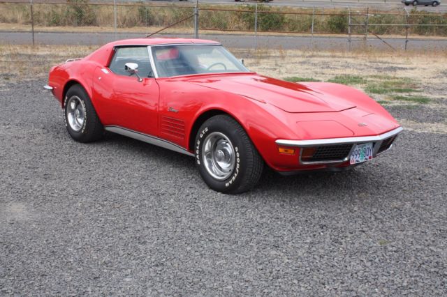 1972 Red Chevrolet Corvette Coupe