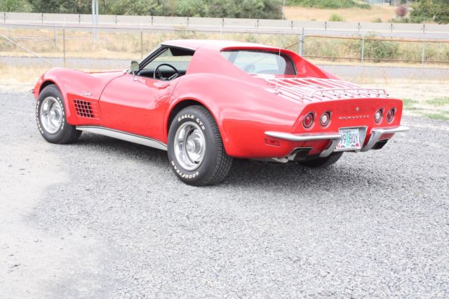 1972 Red Chevrolet Corvette Coupe