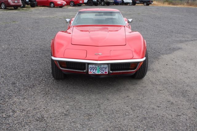 1972 Red Chevrolet Corvette Coupe