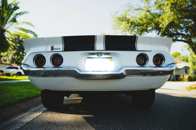 1972 White Chevrolet Camaro