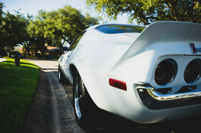1972 White Chevrolet Camaro