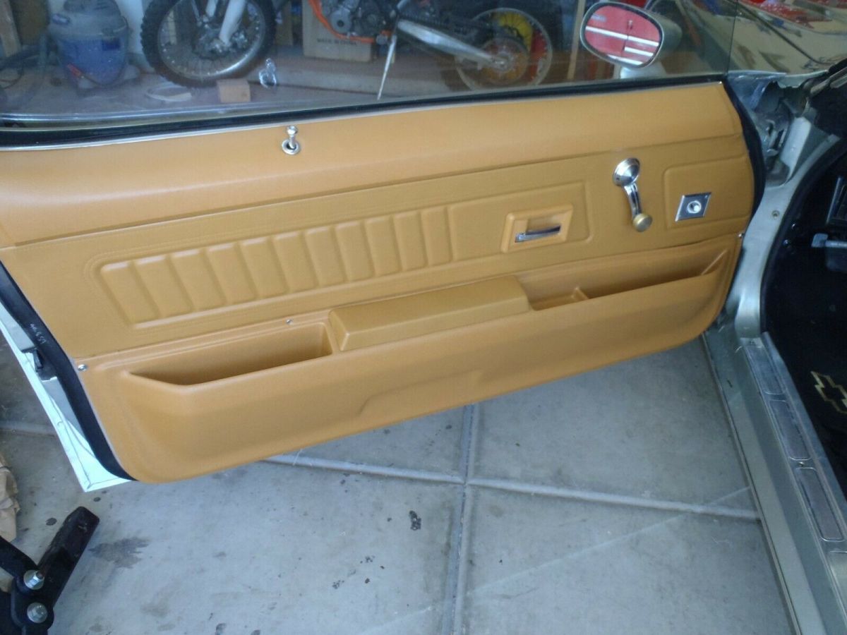 1972 Silver Chevrolet Camaro Coupe