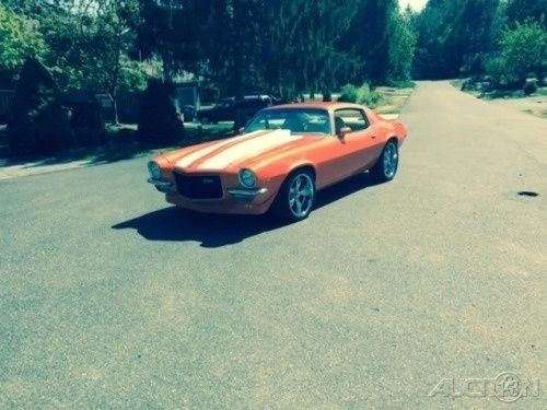 1972 White Chevrolet Camaro