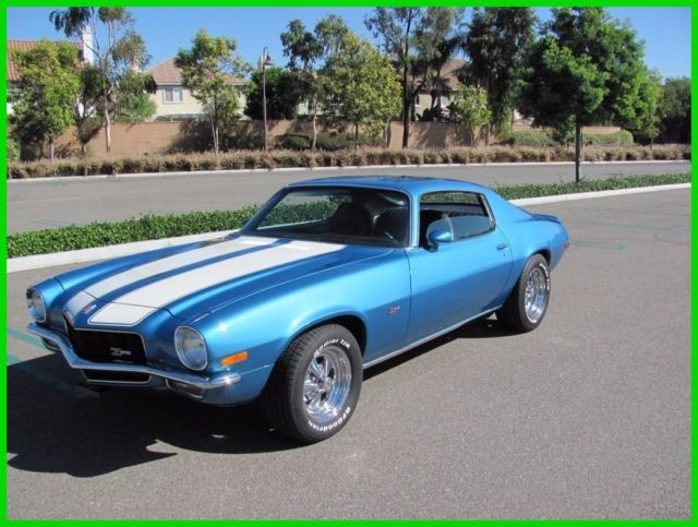 1972 White Chevrolet Camaro Coupe