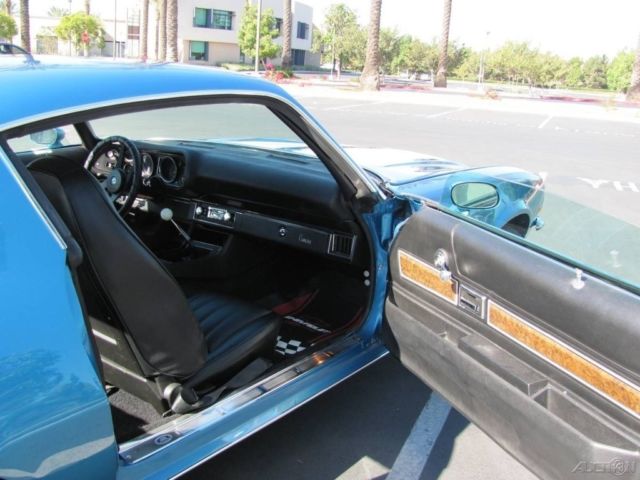 1972 White Chevrolet Camaro Coupe
