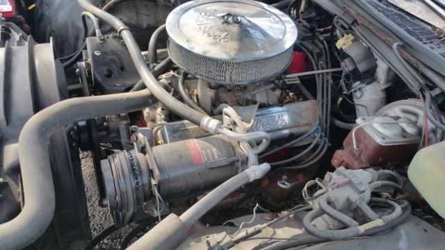 1972 Gold Chevrolet Capriceold Sedan