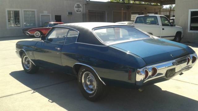 1972 Blue Chevrolet Chevelle Coupe
