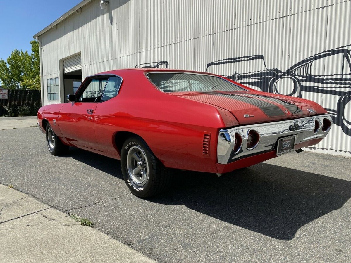 1972 Red Chevrolet Chevelle Hardtop