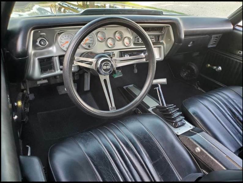 1972 Silver Chevrolet Chevelle Coupe