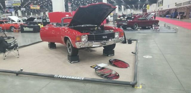 1972 Red Chevrolet Chevelle --