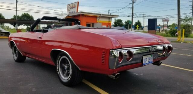 1972 Red Chevrolet Chevelle --