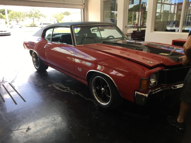 1972 Red Chevrolet Chevelle COUPE